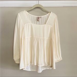Dolan Cream Babydoll 3/4 Sleeve Blouse size small NWOT